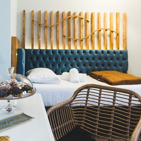 Dome Rooms Downtown Chrissi Akti Chania Exterior foto