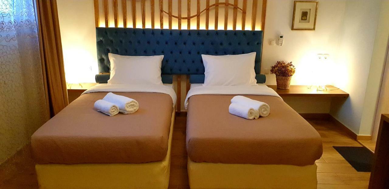 Dome Rooms Downtown Chrissi Akti Chania Exterior foto